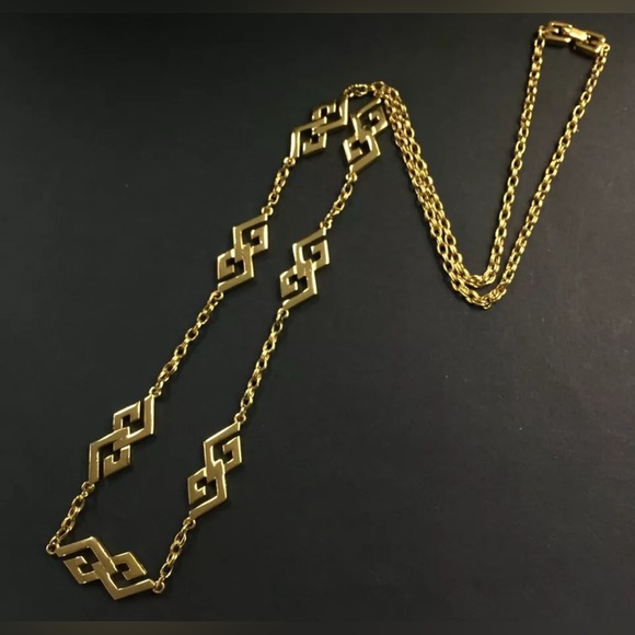 ❌SOLD❌ Givenchy Double G Gold Tone Chain Necklace - Picture 1 of 8